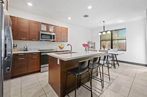 15776 NW 91st Ct, Miami Lakes FL - photo 14 of 37