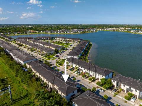 15776 NW 91st Ct, Miami Lakes FL - photo 7 of 37