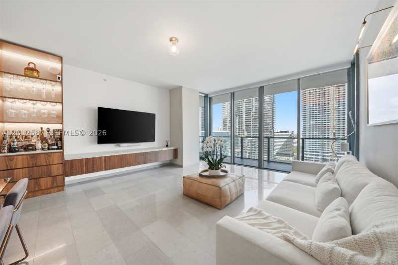 3 bedroom Condominium at 68 SE 6th St 1904, Reach Condo, Miami — photo 1