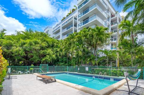 1125 99th St 9, Bay Harbor Islands FL - photo 16 of 27