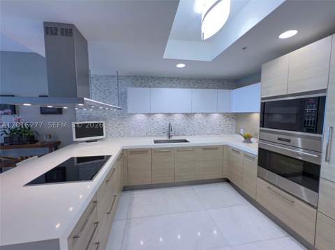 17111 Biscayne Blvd 1705, North Miami Beach FL - photo 15 of 54