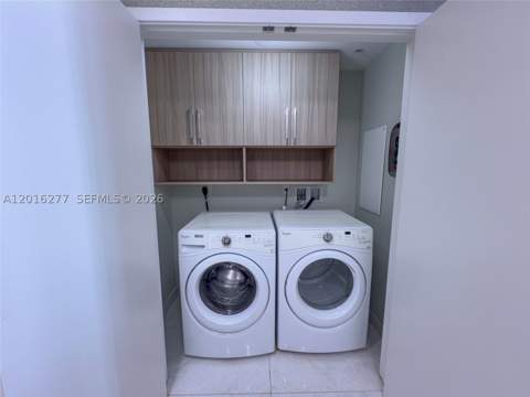 17111 Biscayne Blvd 1705, North Miami Beach FL - photo 20 of 54