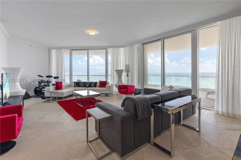 4 bedroom Condominium at 16047 Collins Ave 704, Turnberry Ocean Colony, Sunny Isles Beach — photo 4