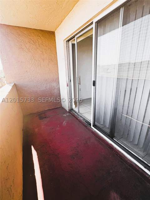 10900 SW 104th St 315, Miami FL - photo 10 of 12
