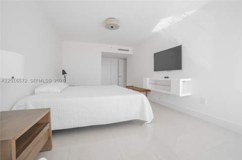6301 Collins Ave 1102, Miami Beach FL - photo 13 of 35