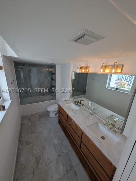 31 SE 5th St 3002, Miami FL - photo 12 of 28