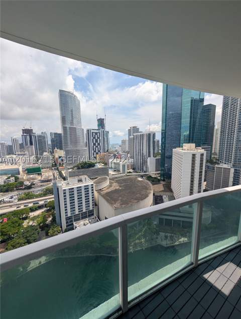 31 SE 5th St 3002, Miami FL - photo 16 of 28