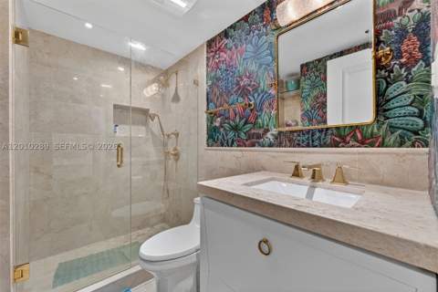 5225 Collins Ave 1519, Miami Beach FL - photo 12 of 27