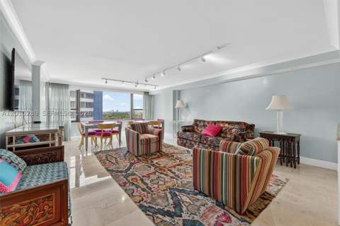 5225 Collins Ave 1519, Miami Beach FL - photo 8 of 27
