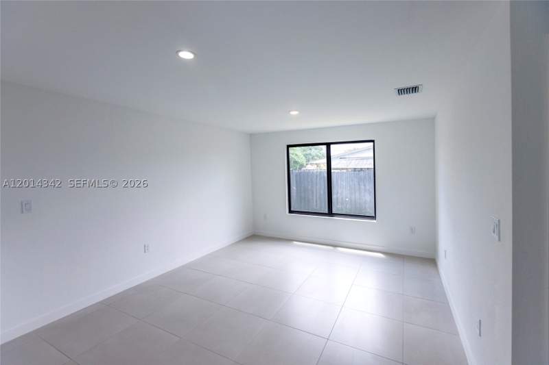 3 bedroom Townhouse at 9155 NW 32 Ave, The Tropics Amd, Miami — photo 5