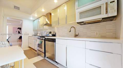 1315 14th St, Miami Beach FL - photo 10 of 18
