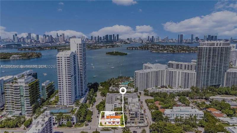 10 bedroom SingleFamilyResidence at 1315 14th St, Alton Beach Bay Front Re-, Miami Beach — photo 3
