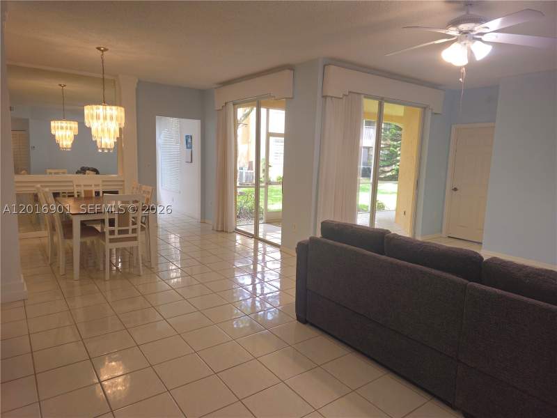 3 bedroom Condominium at 14715 Balgowan Rd 104-9, Regatta Pointe Condo No S, Miami Lakes — photo 2