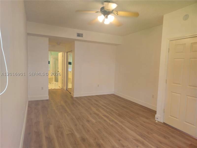 3 bedroom Condominium at 14715 Balgowan Rd 104-9, Regatta Pointe Condo No S, Miami Lakes — photo 5