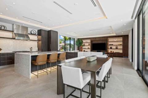 5288 Alton Road 3, Miami Beach FL - photo 9 of 33