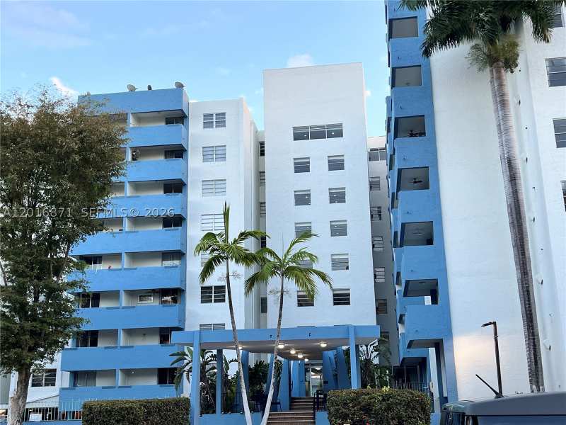 1 bedroom Condominium at 5050 NW 7th St 220, 5050 Condo, Miami — photo 1