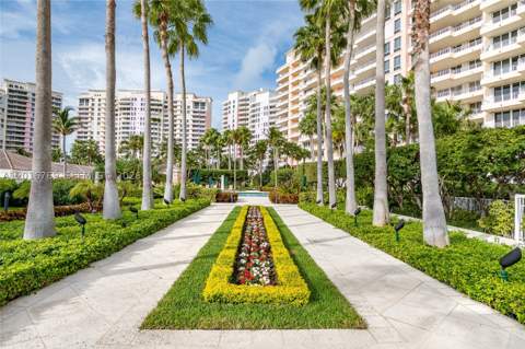 737 Crandon Blvd 402, Key Biscayne FL - photo 20 of 41