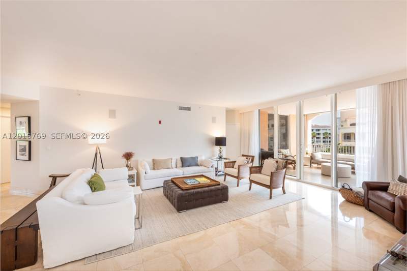3 bedroom Condominium at 737 Crandon Blvd 402, Lake Villa Two Condo, Key Biscayne — photo 4
