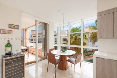 737 Crandon Blvd 402, Key Biscayne FL - photo 9 of 41