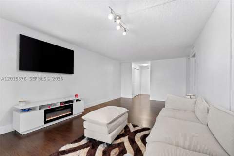 1800 Sans Souci 332, North Miami FL - photo 6 of 16