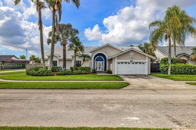 4 bedroom SingleFamilyResidence at 14500 SW 161st St, Limewood Grove, Miami — photo 3
