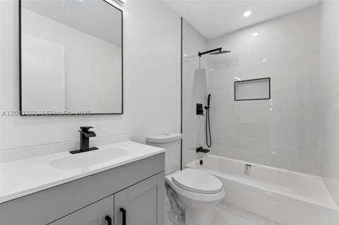 10210 SW 175th St, Miami FL - photo 8 of 25