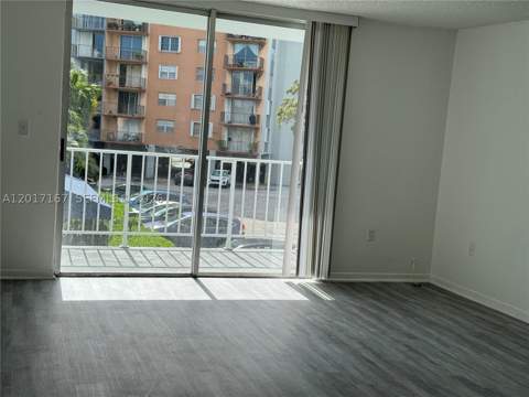 1470 NE 125th Ter 205, North Miami FL - photo 6 of 14