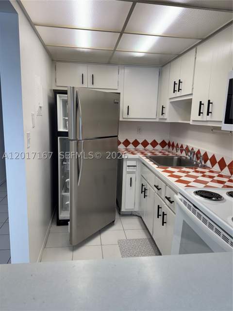 1470 NE 125th Ter 205, North Miami FL - photo 7 of 14