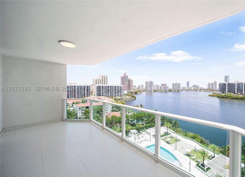 3 bedroom Condominium at 3301 NE 183rd St 1209, The Peninsula II Condo, Aventura — photo 2