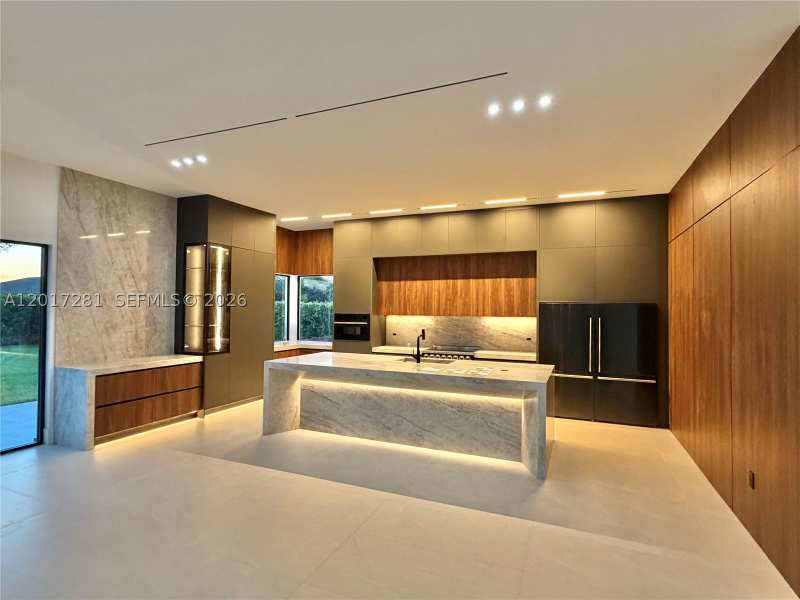 5 bedroom SingleFamilyResidence at 19880 SW 134th Ave, Kristina Estates 1st Addn, Miami — photo 1