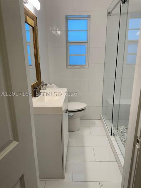 8401 Crespi Blvd 3, Miami Beach FL - photo 9 of 24