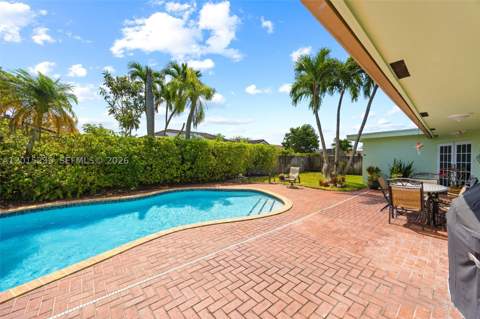 21141 NE 21st Ct, Miami FL - photo 16 of 35