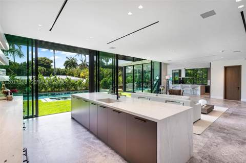 2520 Shelter Ave, Miami Beach FL - photo 7 of 52