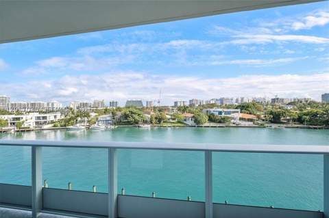 9221 E Bay Harbor Dr 309, Bay Harbor Islands FL - photo 22 of 58