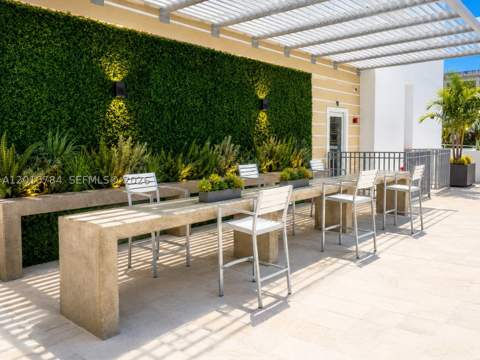 1010 SW 2nd Ave 1809, Miami FL - photo 6 of 9