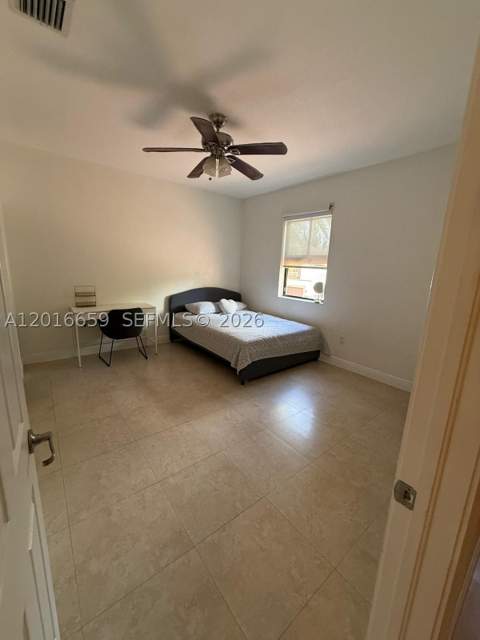 9845 NW 86th Ter, Doral FL - photo 12 of 33
