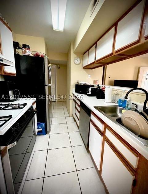 15320 SW 106th Ter 1108, Miami FL - photo 13 of 28