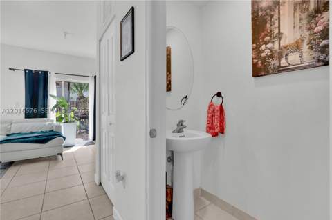 1469 SE 26th Ter, Homestead FL - photo 7 of 48