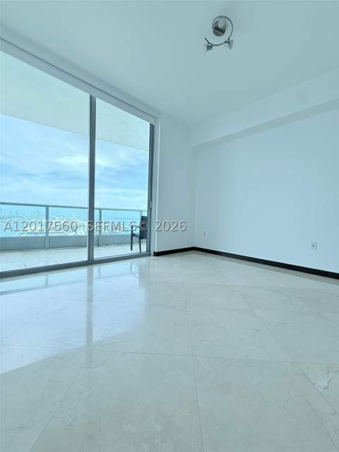 900 Biscayne Blvd 3803, Miami FL - photo 15 of 35