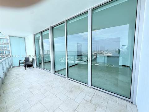 900 Biscayne Blvd 3803, Miami FL - photo 22 of 35