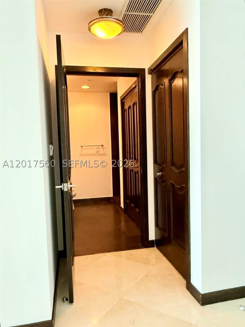 1 bedroom Condominium at 900 Biscayne Blvd 3803, 900 Biscayne Bay Condo, Miami — photo 4