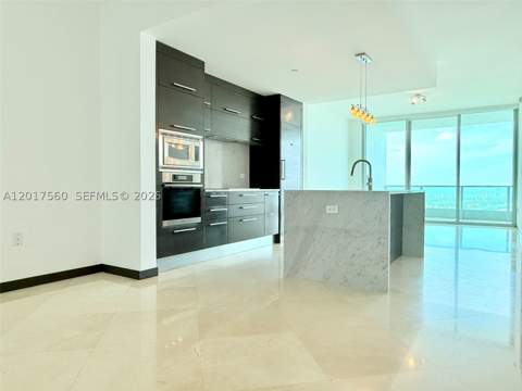 900 Biscayne Blvd 3803, Miami FL - photo 8 of 35