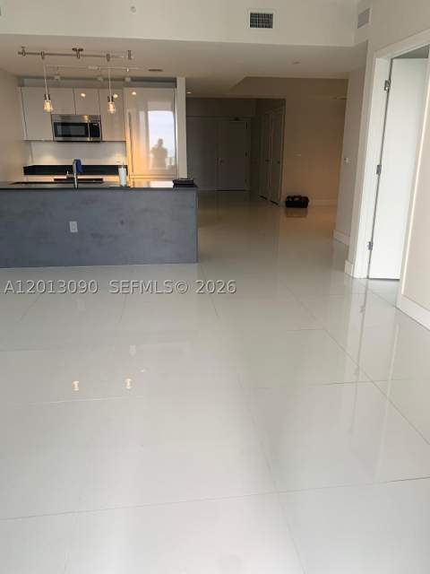 1010 Brickell Ave 3704, Miami FL - photo 13 of 65