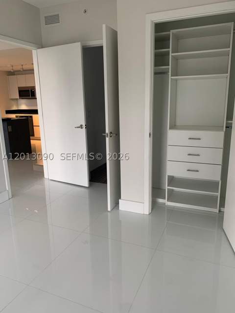 1010 Brickell Ave 3704, Miami FL - photo 22 of 65