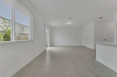 725 SE 14th Ct, Homestead FL - photo 11 of 32
