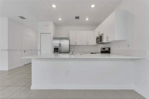 725 SE 14th Ct, Homestead FL - photo 7 of 32