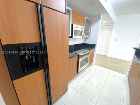 18800 NE 29th Ave 1028, Aventura FL - photo 10 of 33