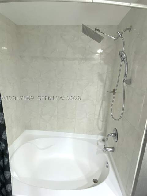 18800 NE 29th Ave 1028, Aventura FL - photo 18 of 33