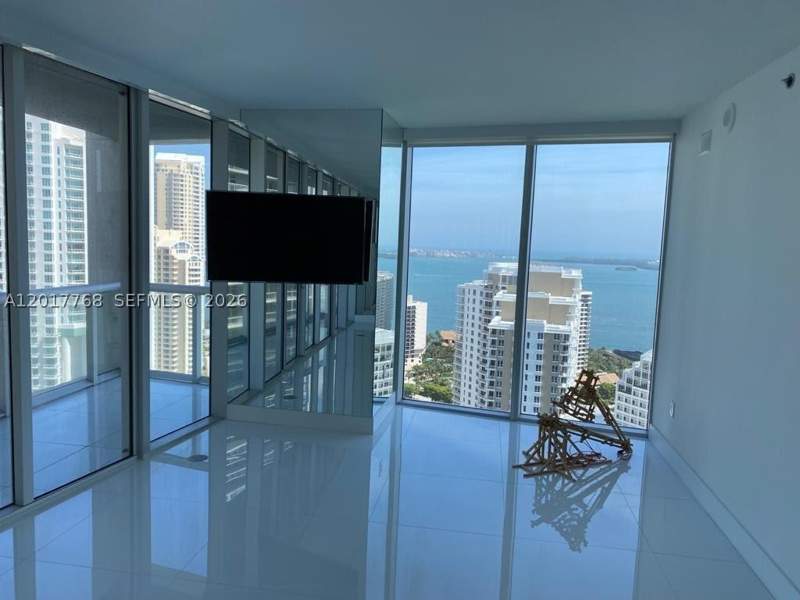 2 bedroom Condominium at 495 Brickell Ave 2902, Icon Brickell No Two, Miami — photo 2