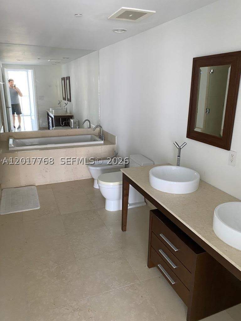 2 bedroom Condominium at 495 Brickell Ave 2902, Icon Brickell No Two, Miami — photo 5